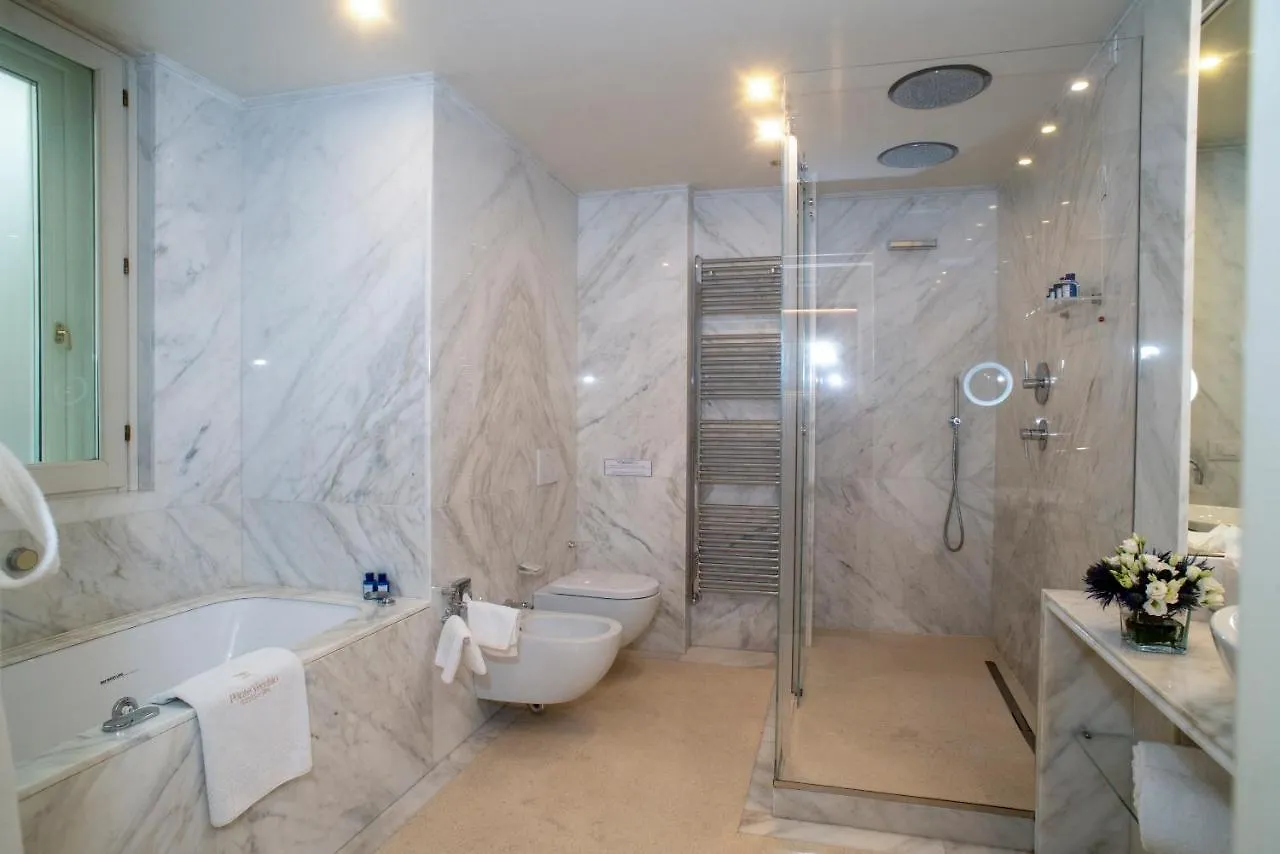 Hotel Ponte Vecchio Suites&Spa Florencia