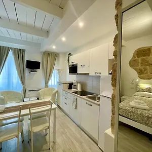  Apartment Protea House Italy
